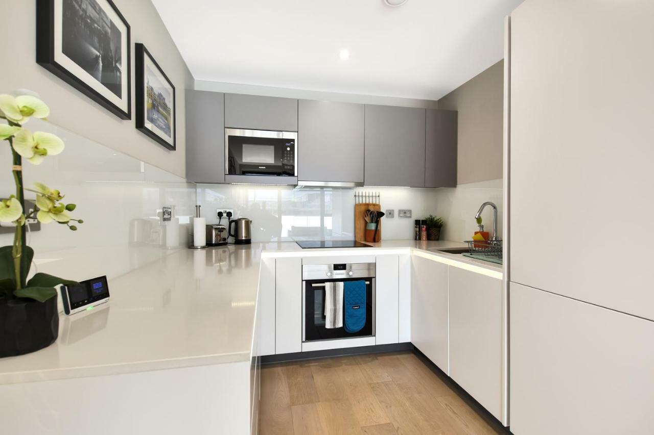 Esquire Apartments Ealing Londen Buitenkant foto
