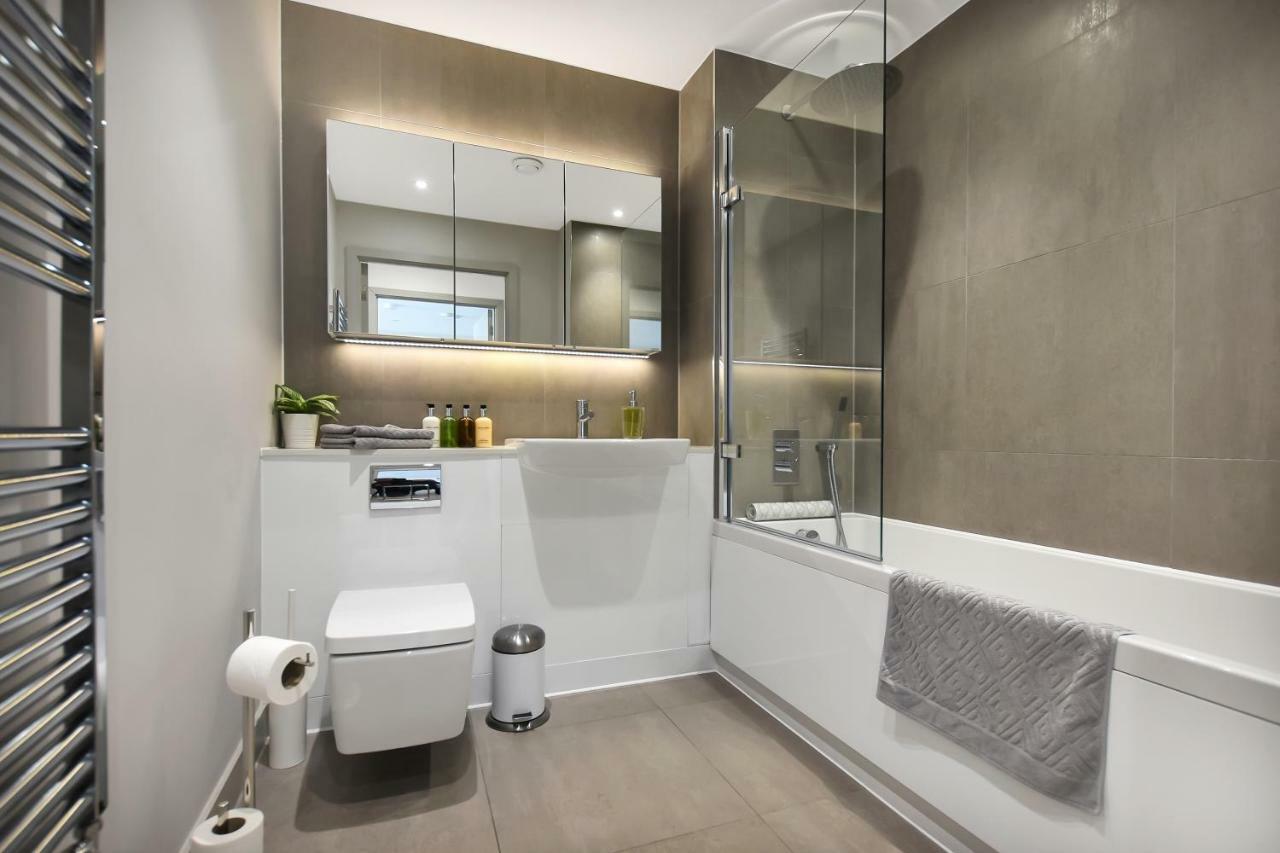 Esquire Apartments Ealing Londen Buitenkant foto