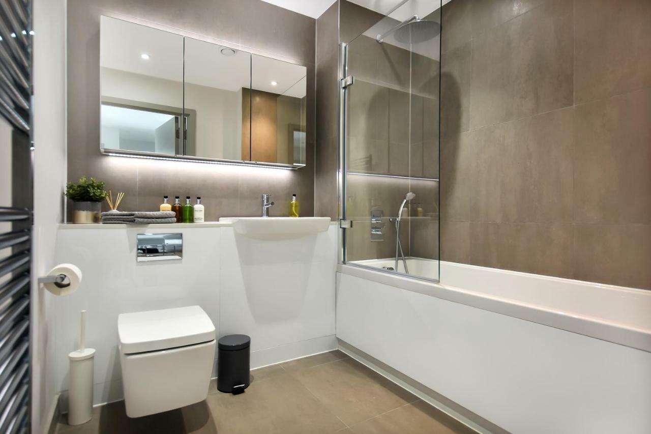 Esquire Apartments Ealing Londen Buitenkant foto